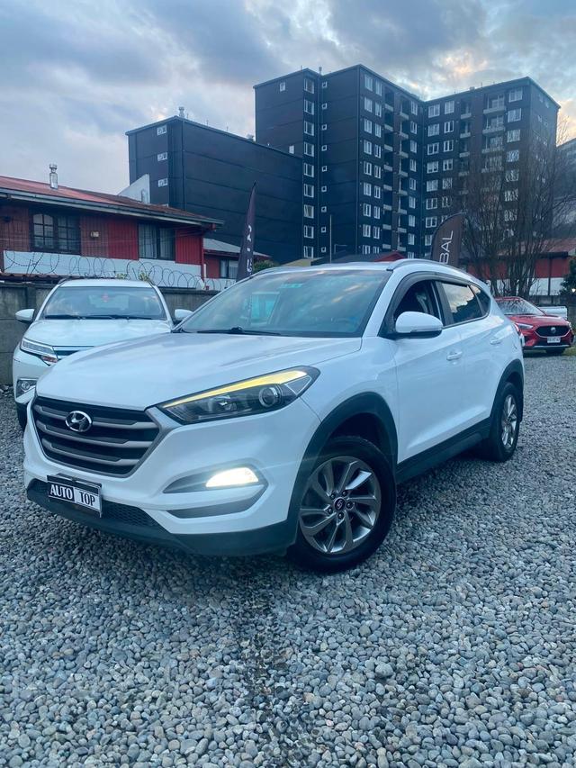 Mercedes-Benz X250D — foto 17 de 38